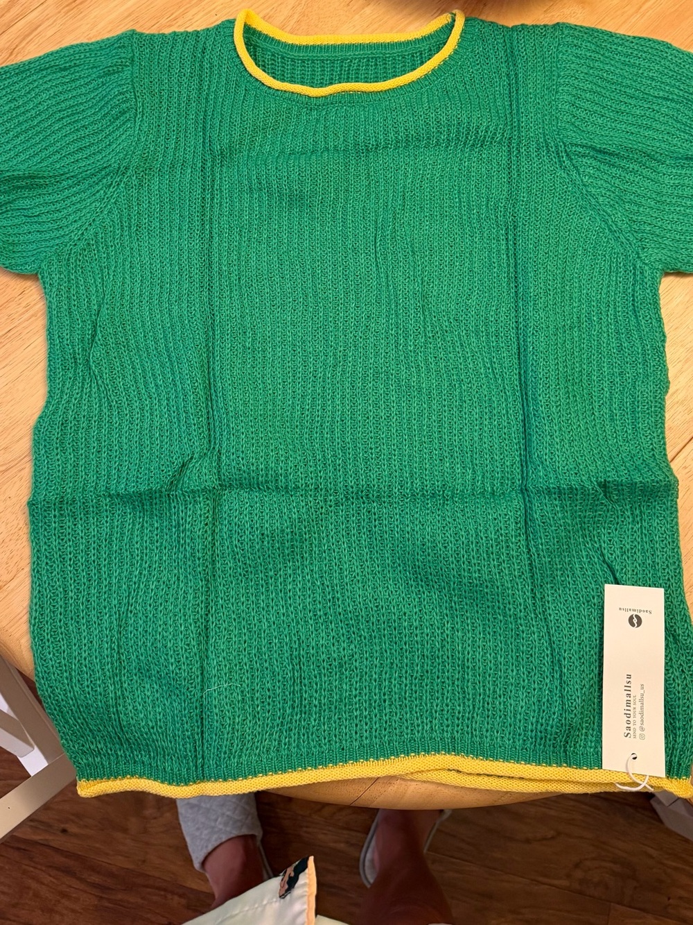 Source Unknown Green Knit Top with Yellow Trim